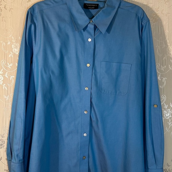 Foxcroft Non-Iron Shaped Fit Button-Down Shirt – Blue, Women’s Plus 1X (18W–20W) - Picture 5 of 8